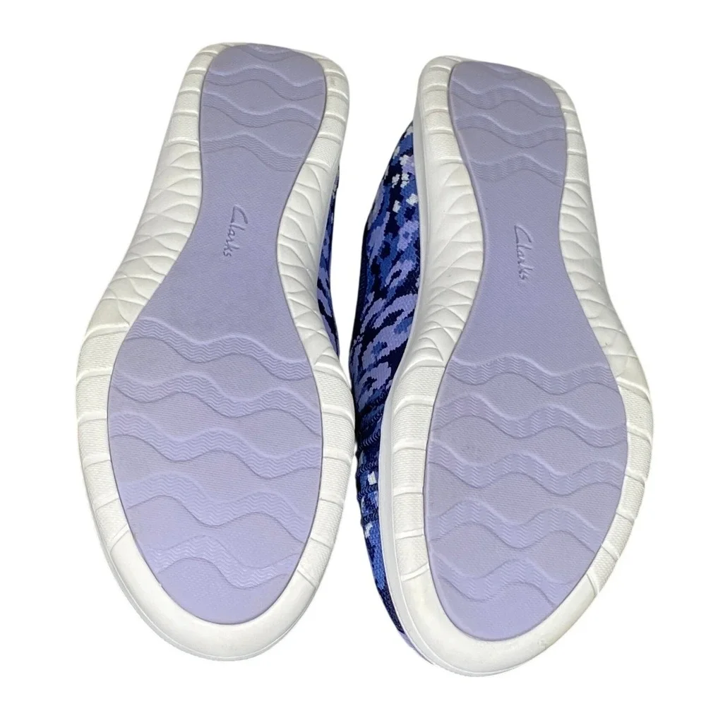 Clarks Cloudsteppers Womens Adella Step Slip On Sneakers 8.5W Blue Camo Comfort